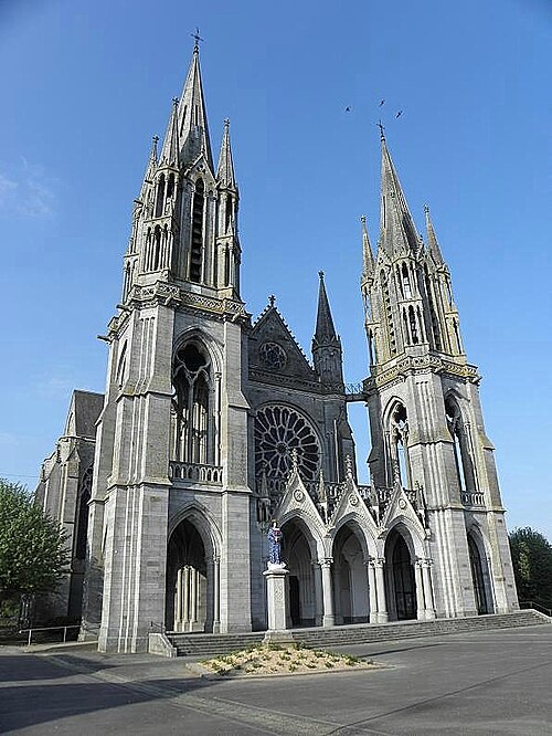 Basilique Notre-Dame de Pontmain